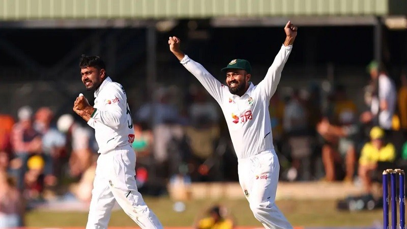 মিরাজের ৫ উইকেট, ইতিহাস গড়তে বাংলাদেশের প্রয়োজন ৫৭ রান